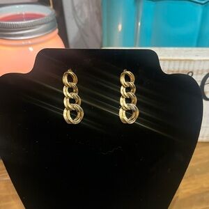 Vintage Monet Earrings Goldtone Dangle Drap link Costume Jewlery 1.5" drop